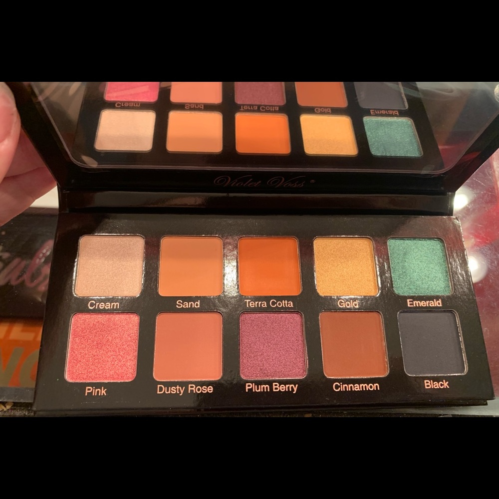 Violet Voss Eyeshadow